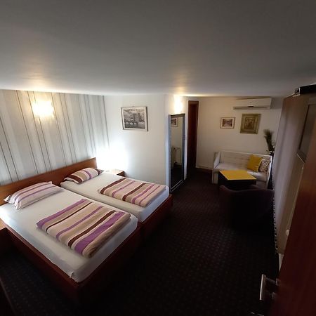 Prenociste Zan Hotel Saraievo Quarto foto