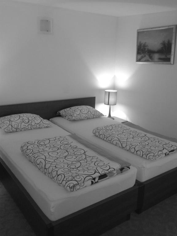 Prenociste Zan Hotel Saraievo Quarto foto