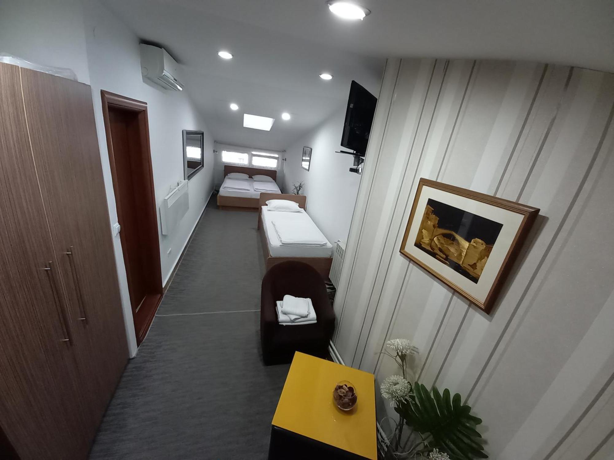 Prenociste Zan Hotel Saraievo Quarto foto